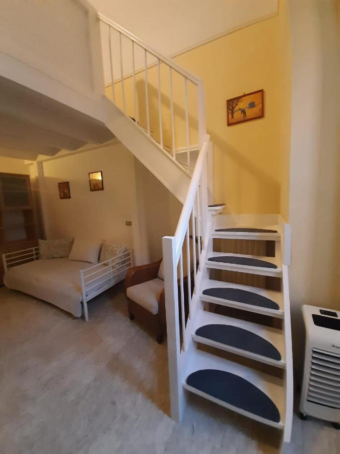 Holiday House Nel Cuore Di Bari Eksteriør bilde