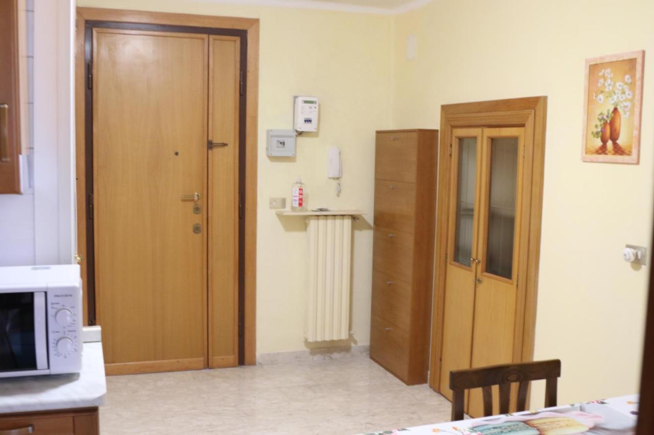 Holiday House Nel Cuore Di Bari Eksteriør bilde