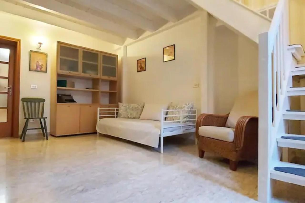 Holiday House Nel Cuore Di Bari Eksteriør bilde